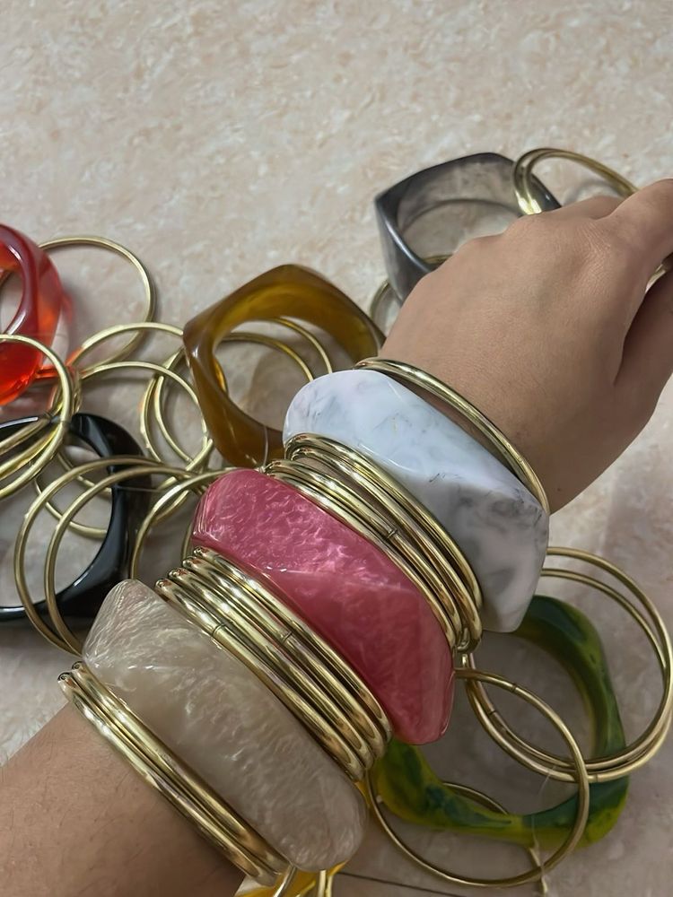 Chunky Resin &amp; Gold Bangle Set of 5