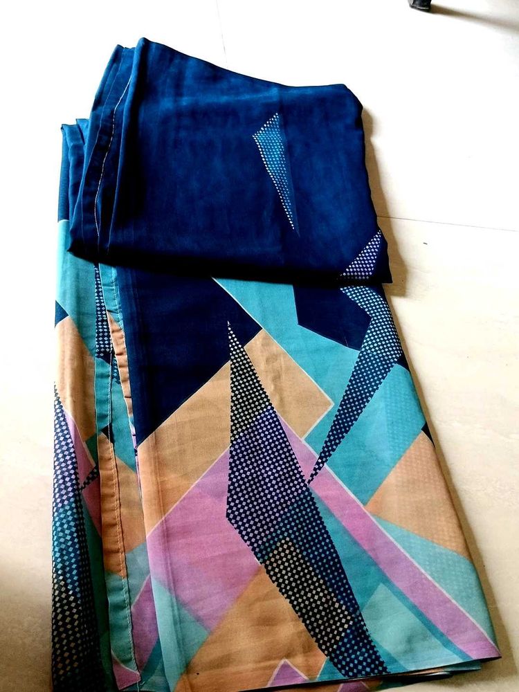 Stylish Geometric Print Saree