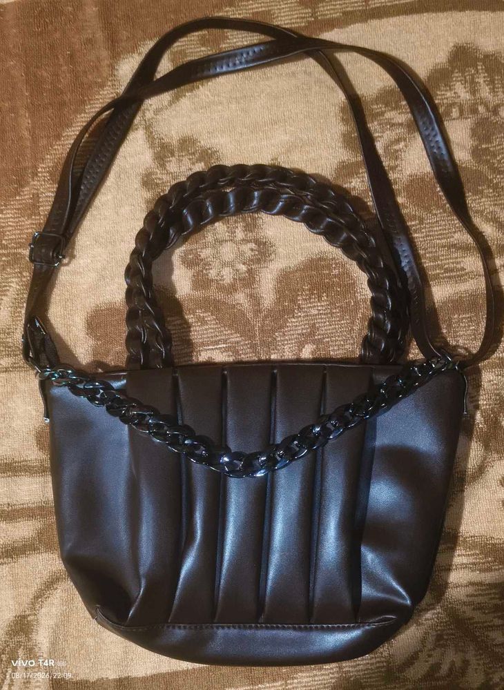 Italian-Inspired Dark Brown Pleated Leatherette Ha
