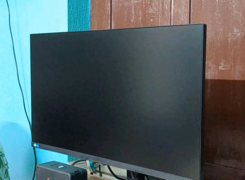 Samsung 27 Infinity Monitor 100hz
