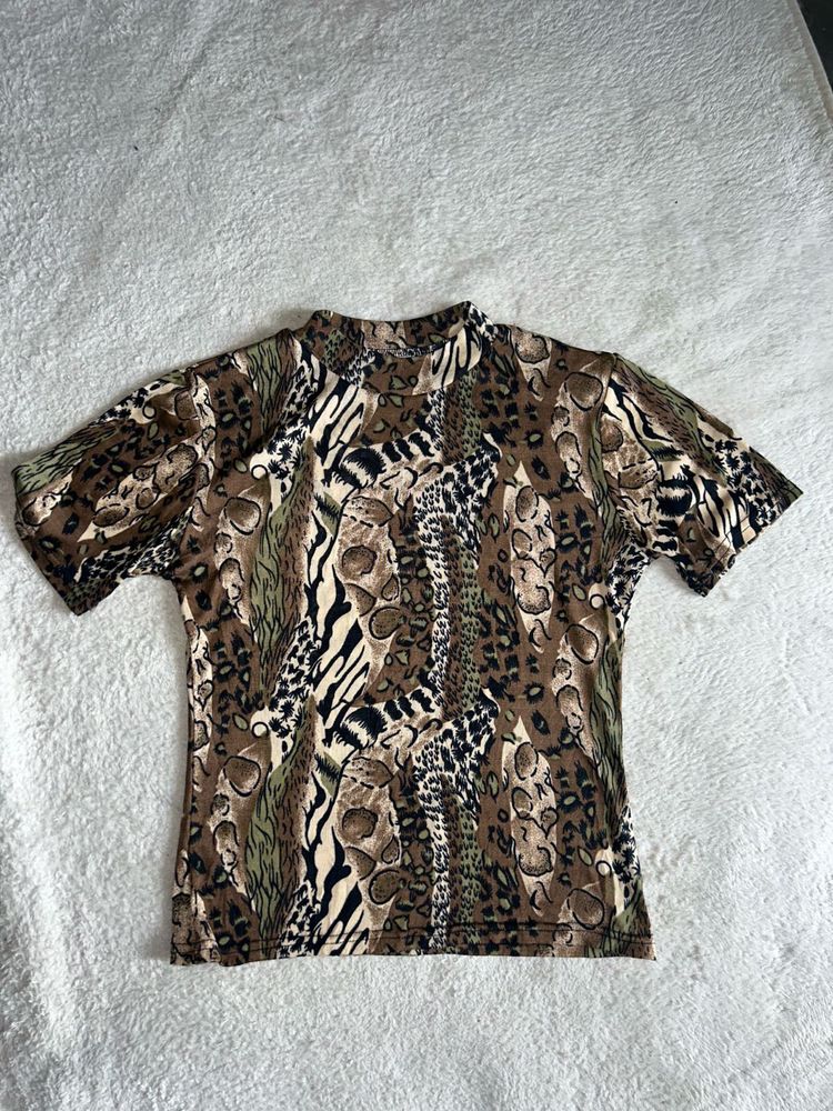Printed Fitted Top