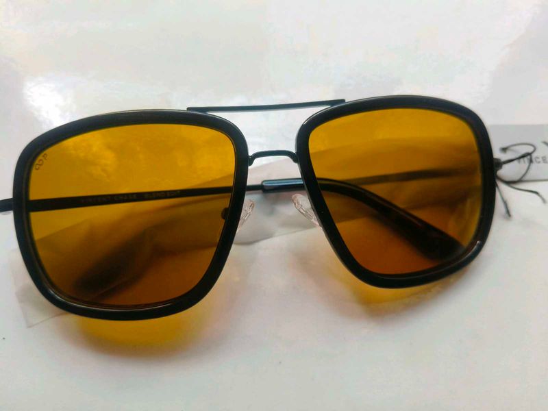 Stylish Aviator Sunglasses