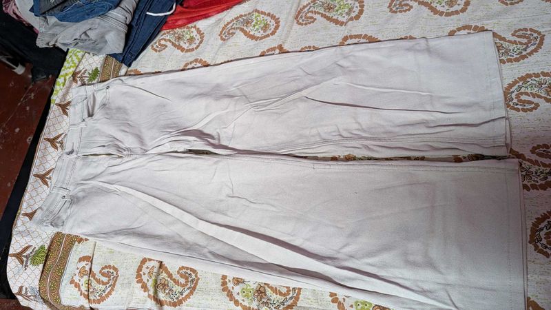 Lightweight Casual Pants