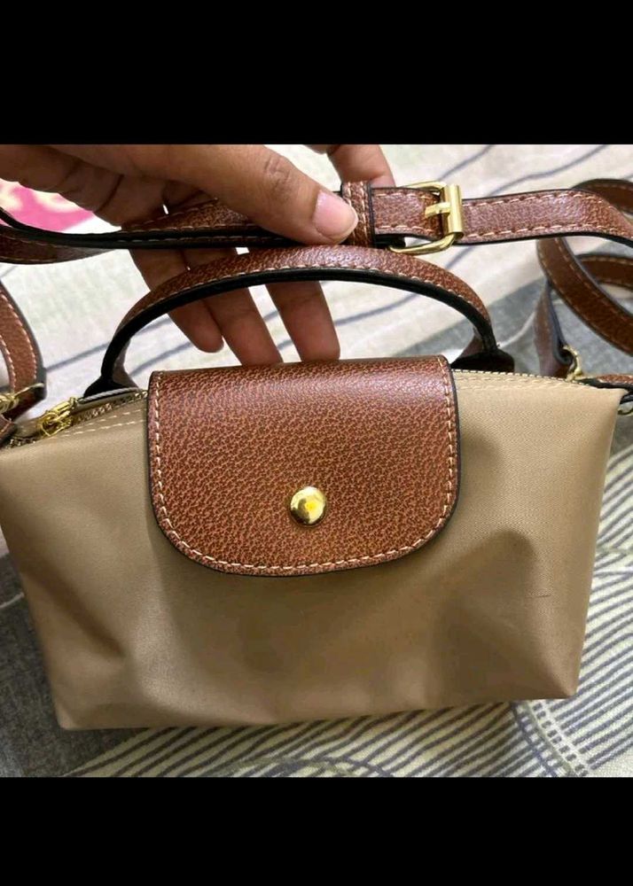 Stylish Crossbody Handbag