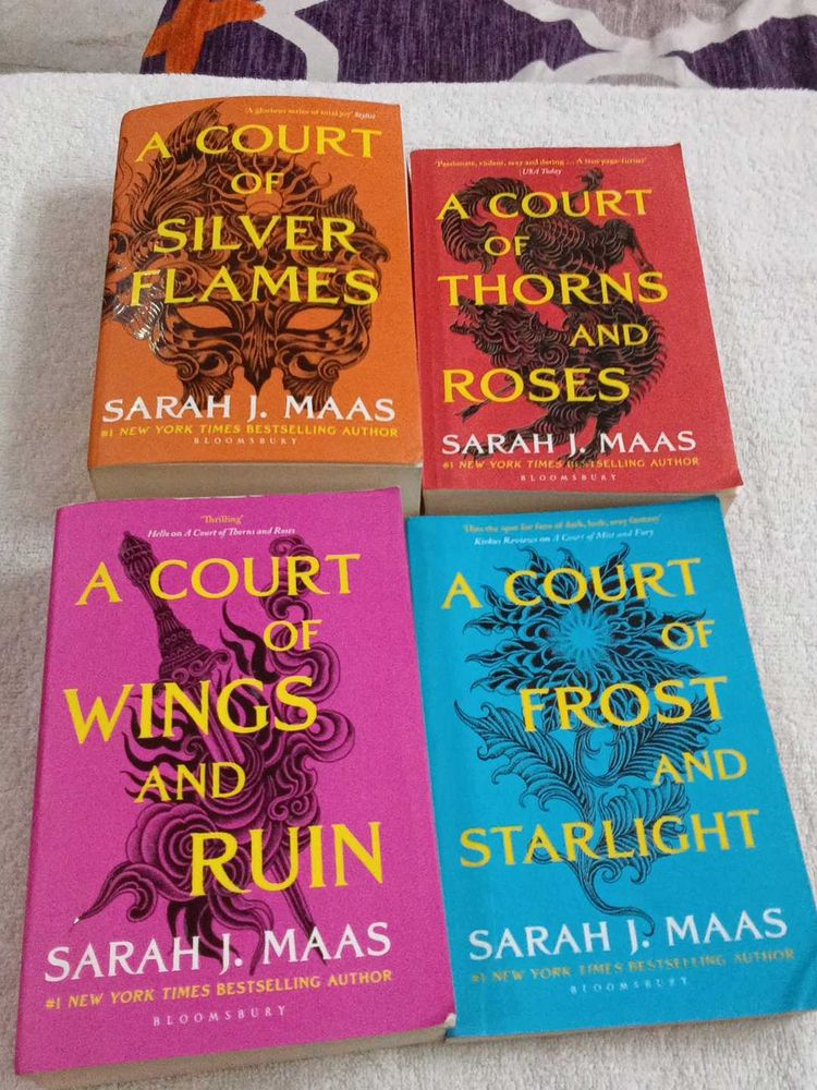A Court of Thorns and Roses Set 4 Book