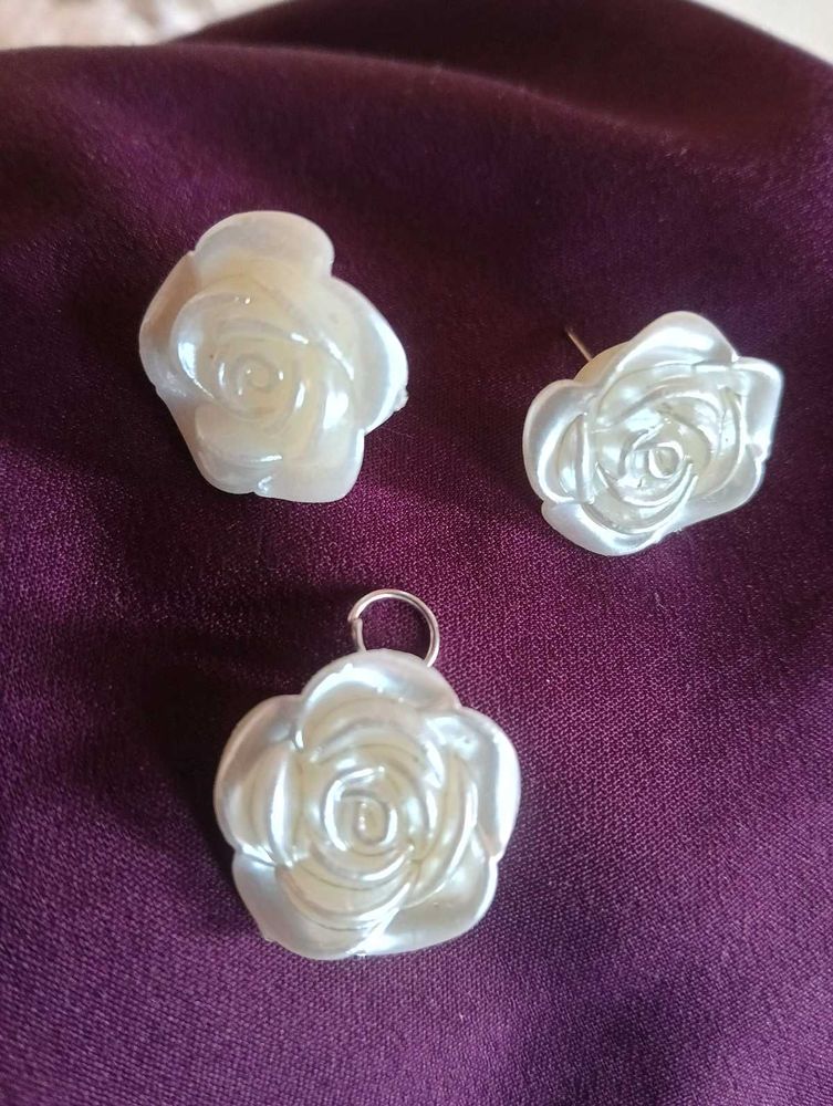 Rose Pendant With Earrings