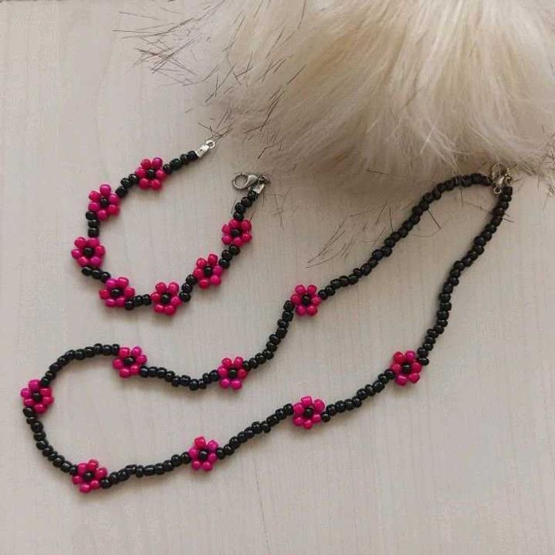 Beaded Flower Necklace &amp; Bracelet Set