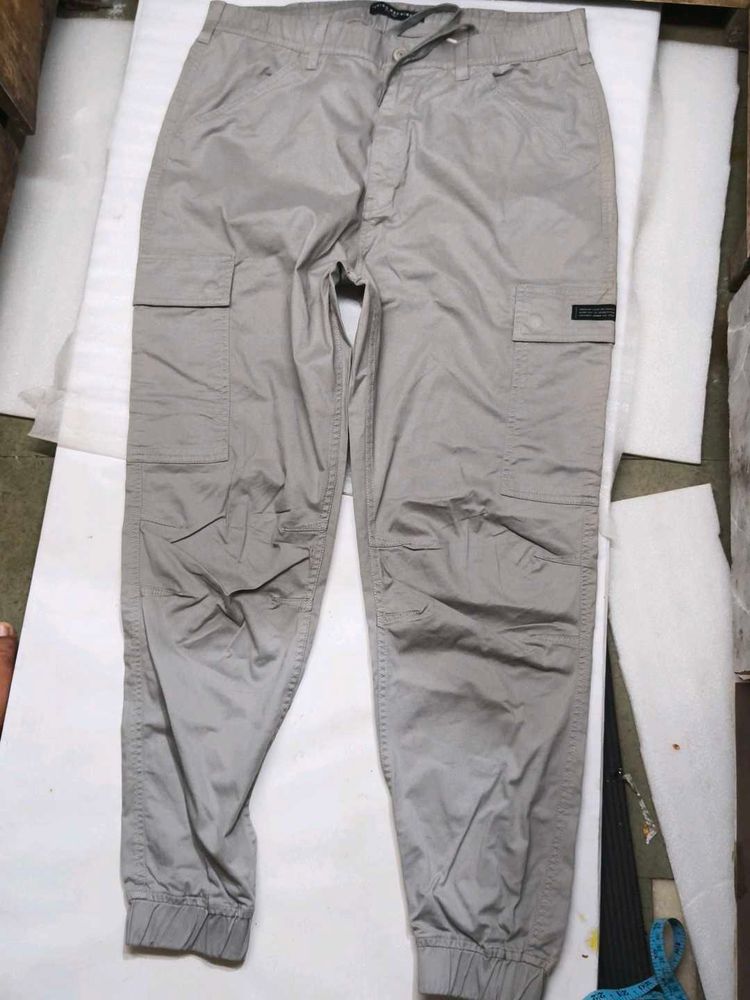 FLYING MACHINE Men's Grey Cargo Jogger Pants