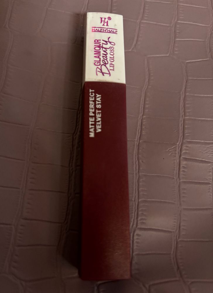 HALF’N HALF GLAMOUR BEAUTY LIPGLOSS