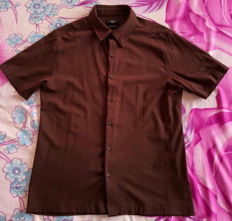 Men's Short Sleeve Collared Shirt