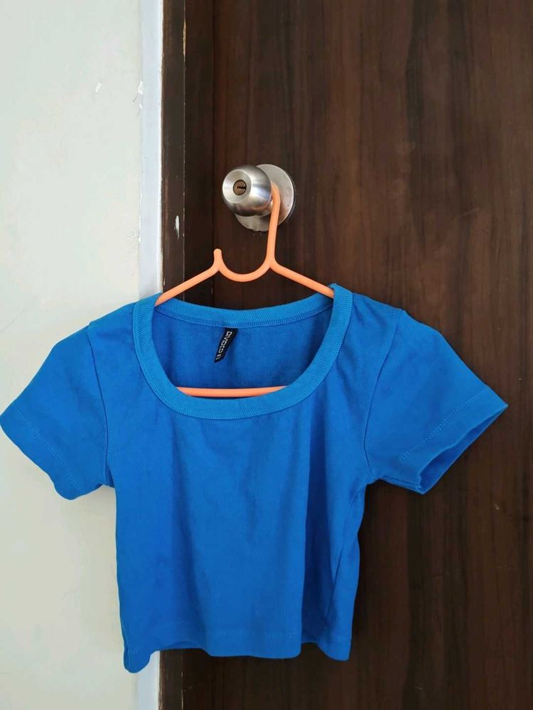 H&amp;m Vibrant Blue Cropped T-Shirt