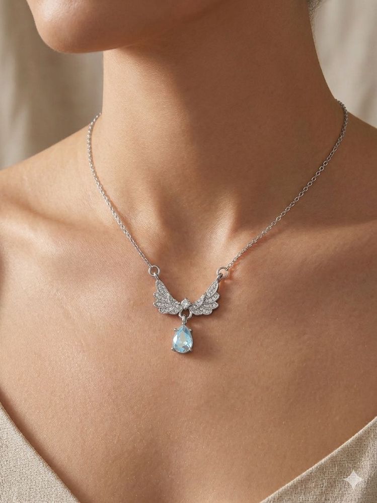 Vintage Angel Necklace with crystal 💎