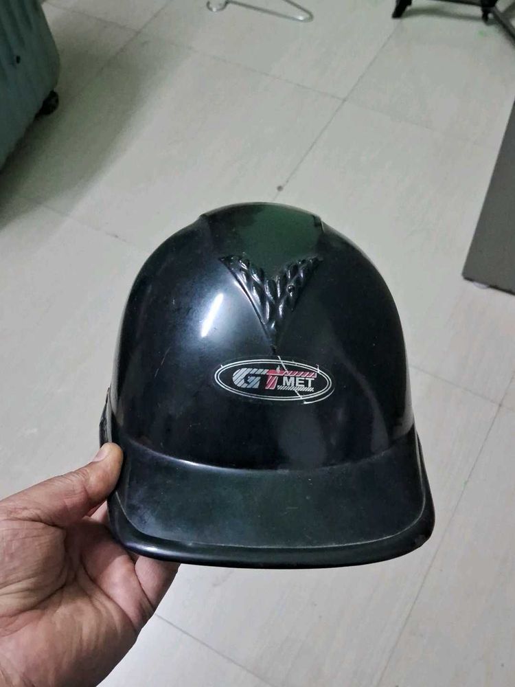 Vintage MET Cycling Helmet