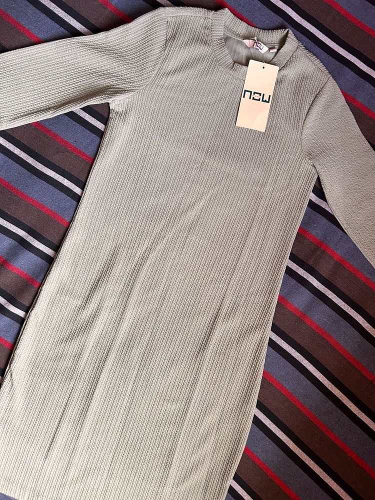 Ribbed Knit Midi Dress