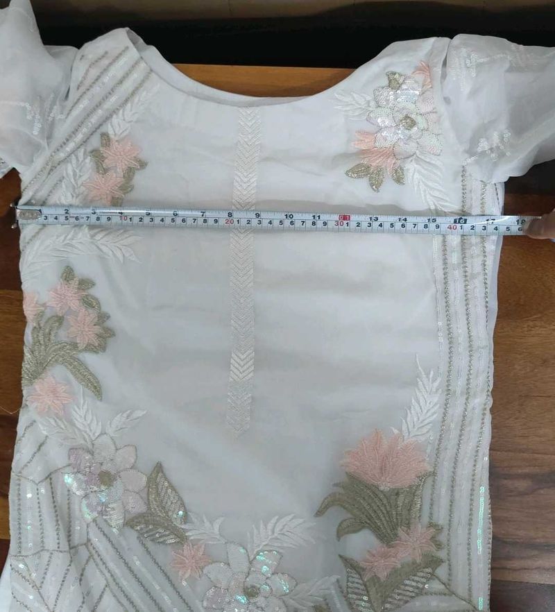 White Embroidered Kurta