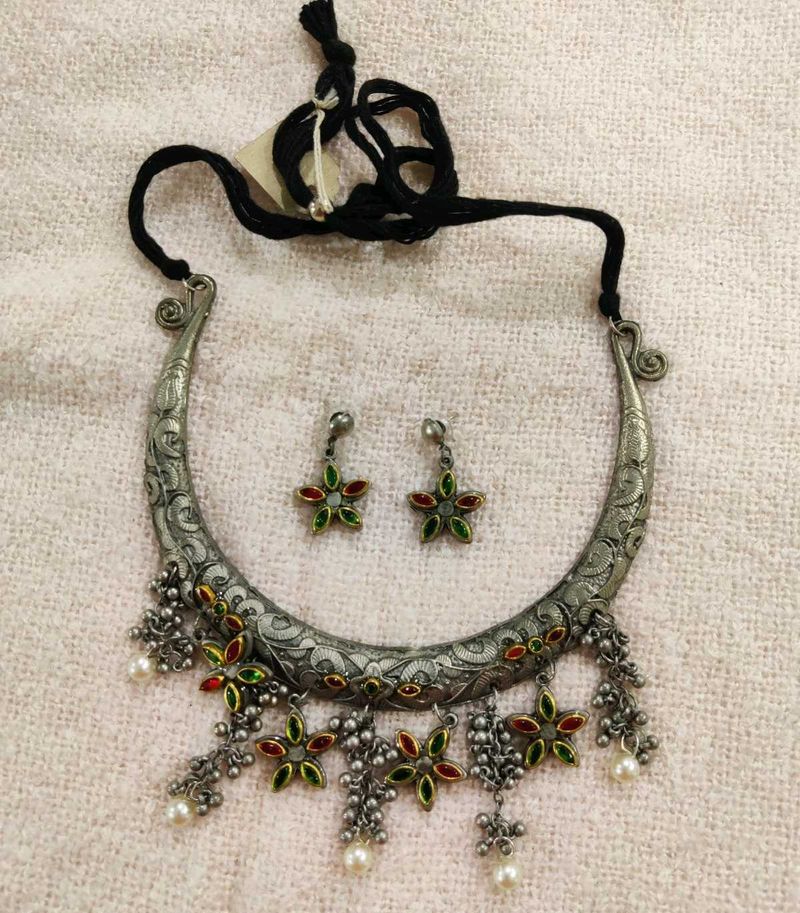 Oxidized Silver Hasli &amp; Earring Set