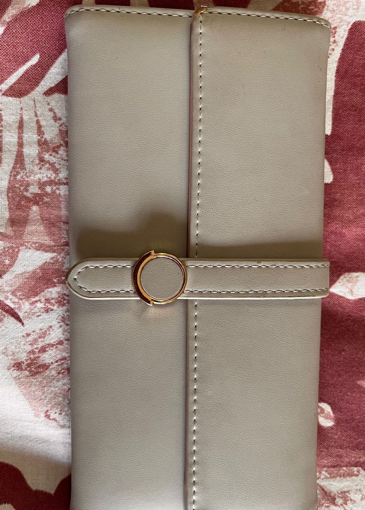 Elegant Light Grey Wallet