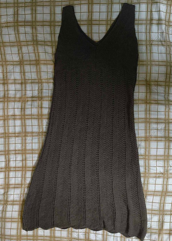 Chic Knitted V-Neck Sleeveless Dress