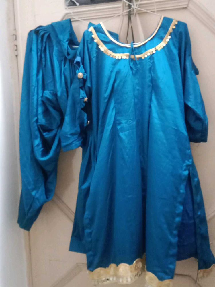 Teal Kurta Set with Gold Embellishments