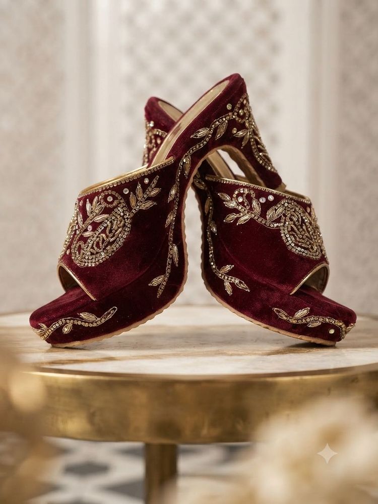 Embellished Velvet Wedge Heels 👠