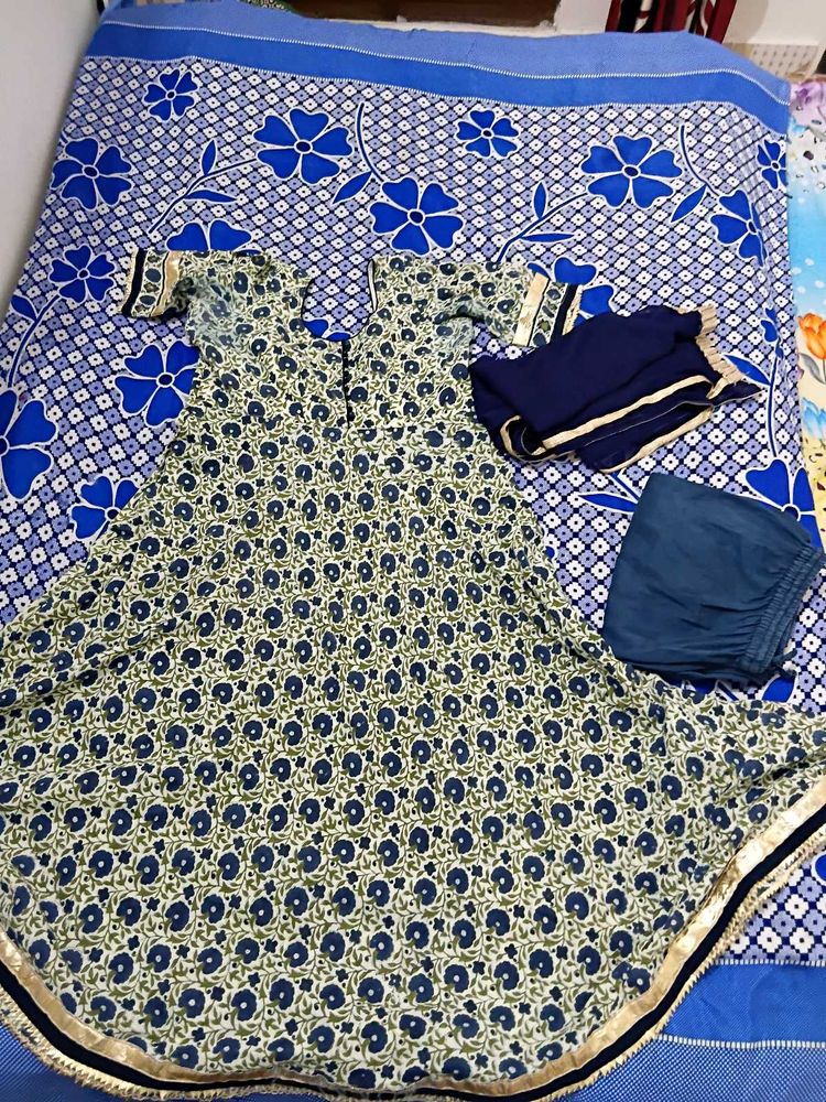 Women's Ethnic Kurta Set