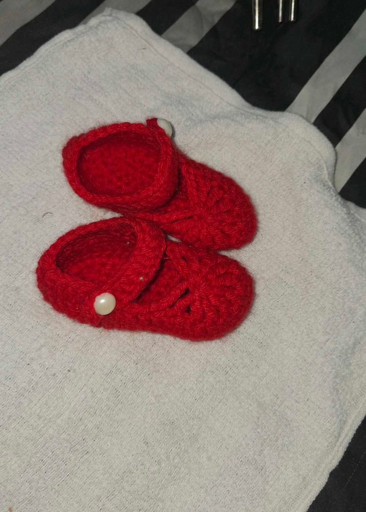 Red Knitted Baby Shoes