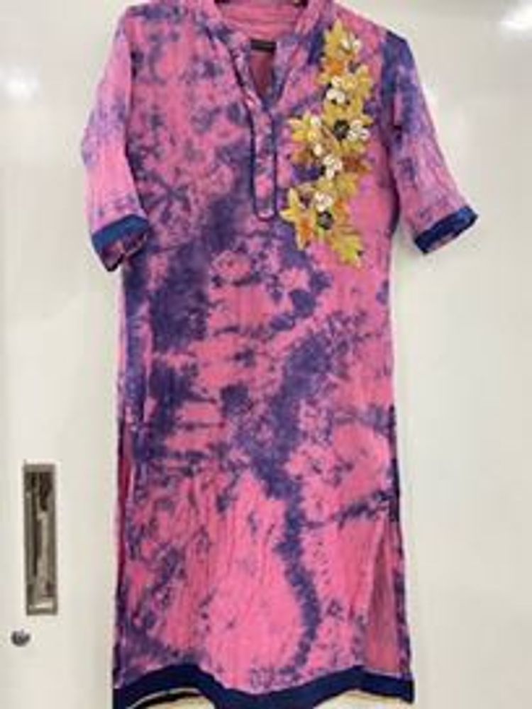 Vibrant Tie-Dye Kurti with Floral Embellishments