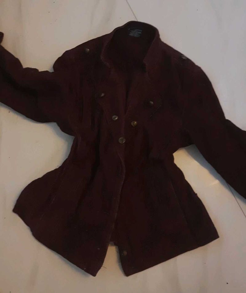 Maroon cropped jacket