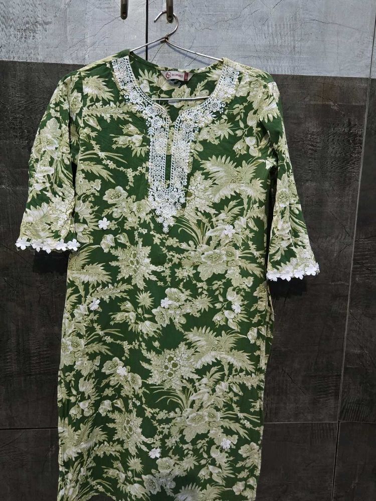 Green Floral Print Kurta with Lace