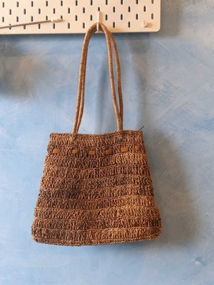 Chic Woven Straw Tote Bag