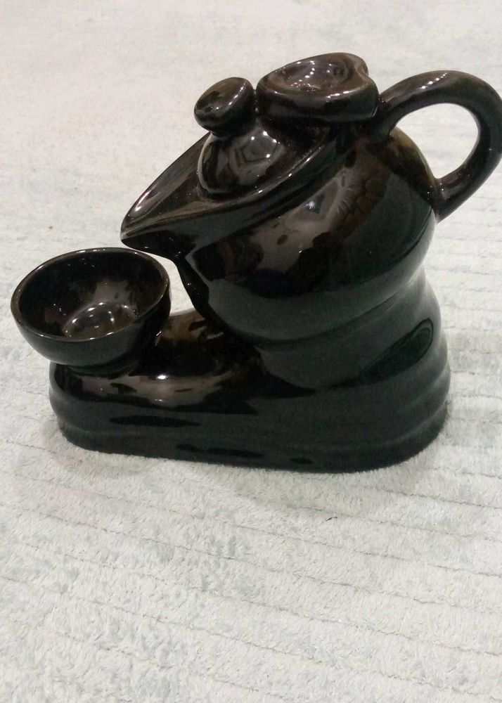 black showpiece