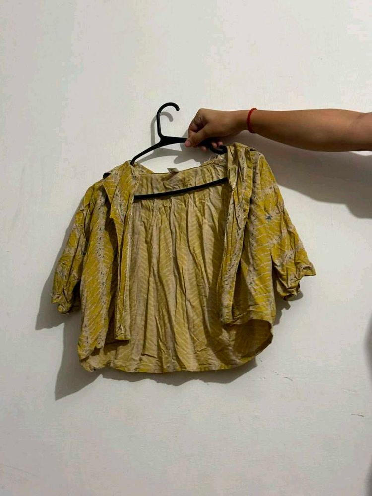 Yellow Printed crop Top