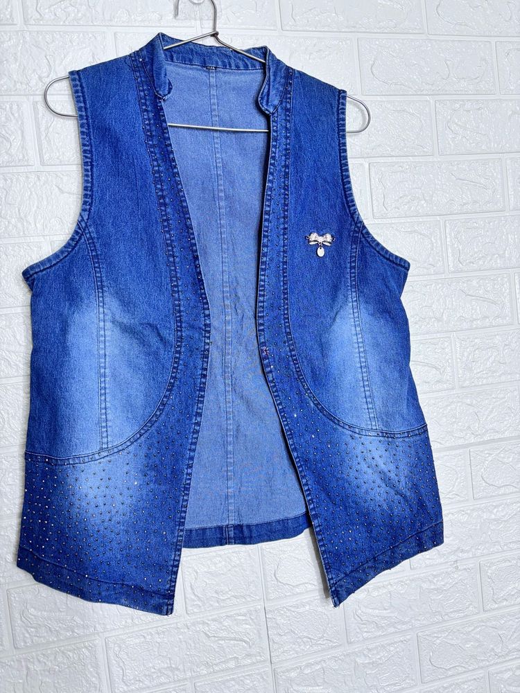 Stylish Blue Denim Vest with Rhinestones, Sleevele