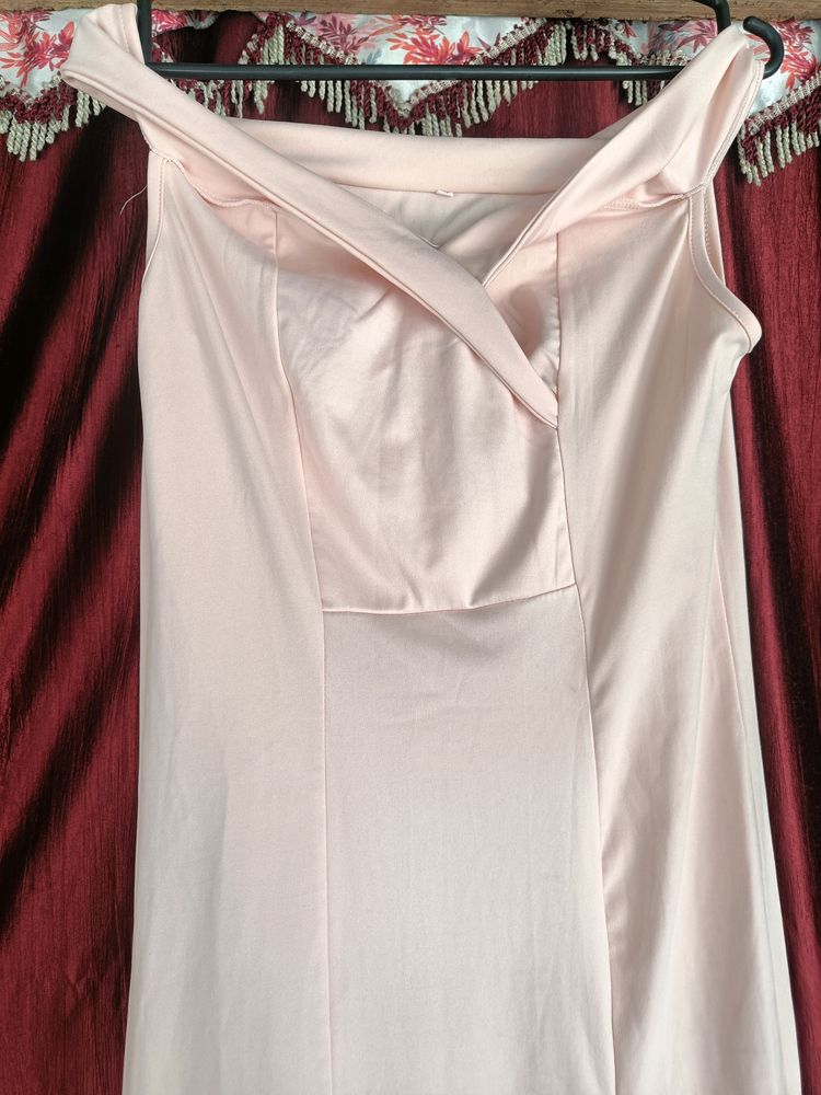 Elegant Off-Shoulder Peach Dress