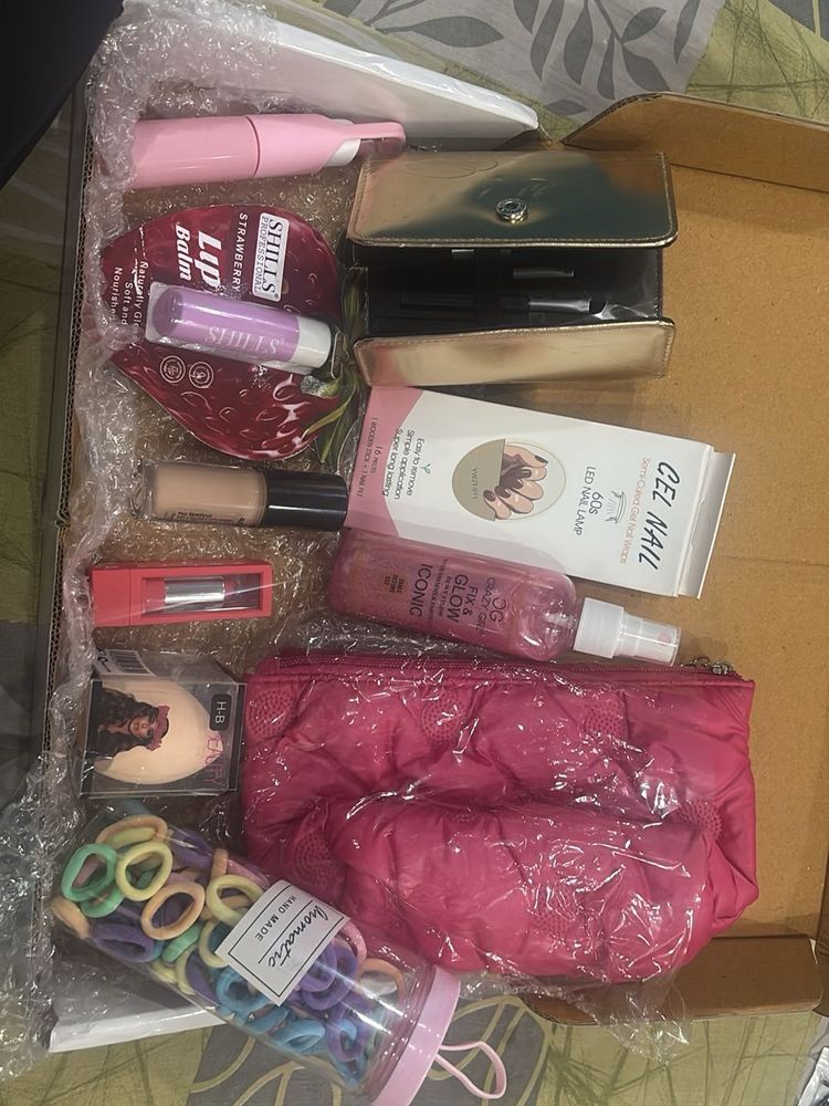 combo of 10 items makeup item