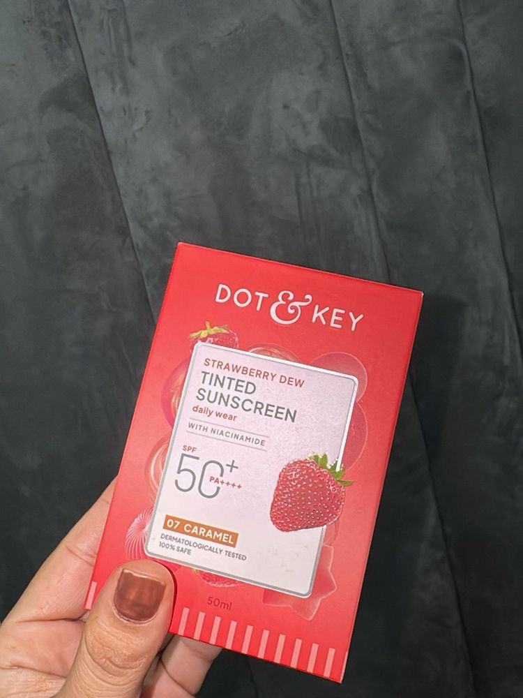Dot &amp; Key Strawberry Dew Tinted Sunscreen