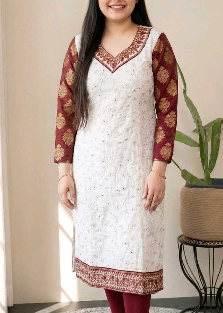 Elegant White Kurta with Maroon Sleeves