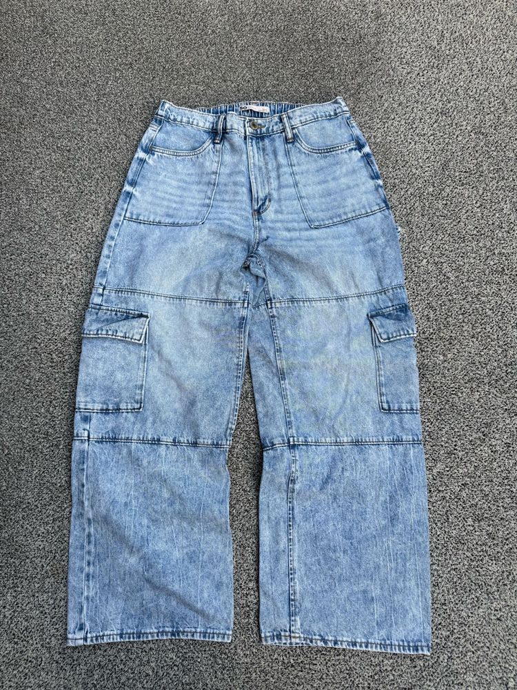Trendy Acid Wash Wide Leg Cargo Jeans