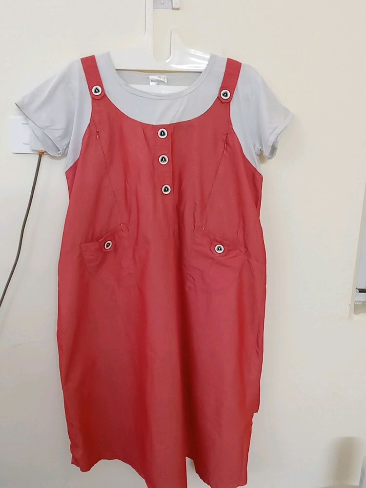 Feeding/ Maternity Wear