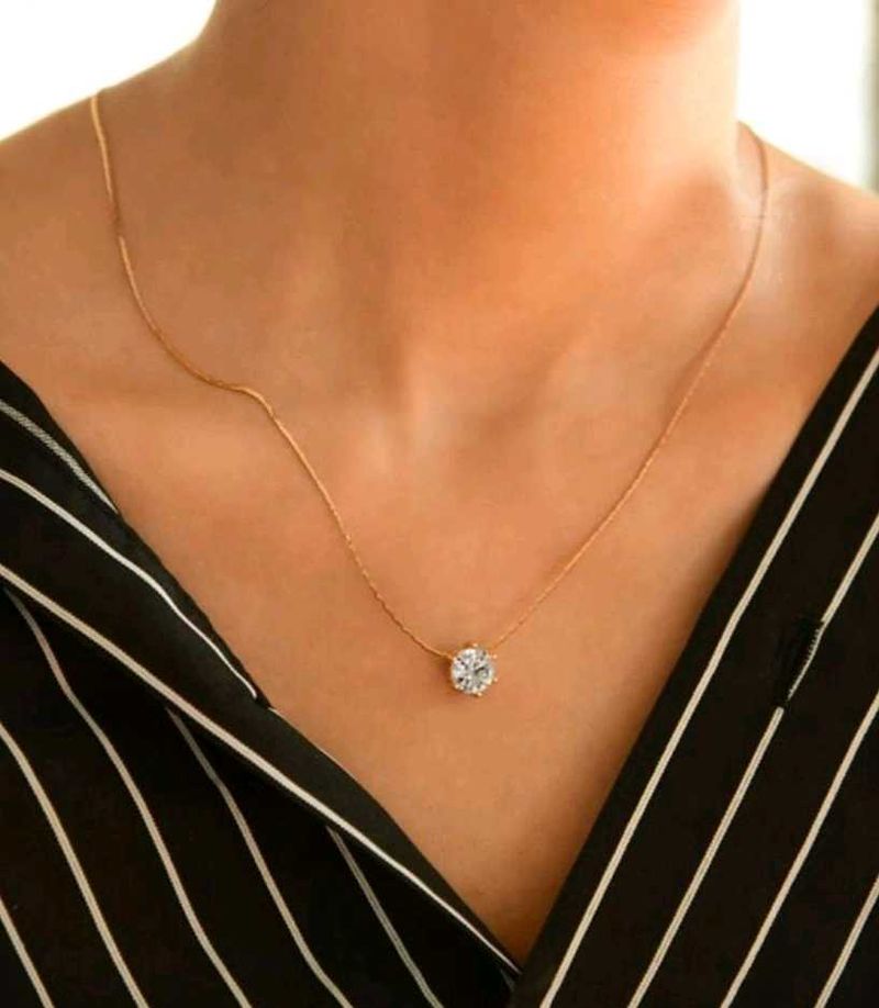 Delicate Solitaire Pendant Necklace