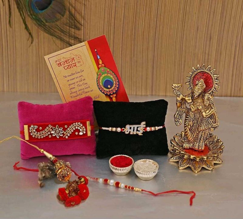 Rakhi Gift Set with Lord Krishna Idol