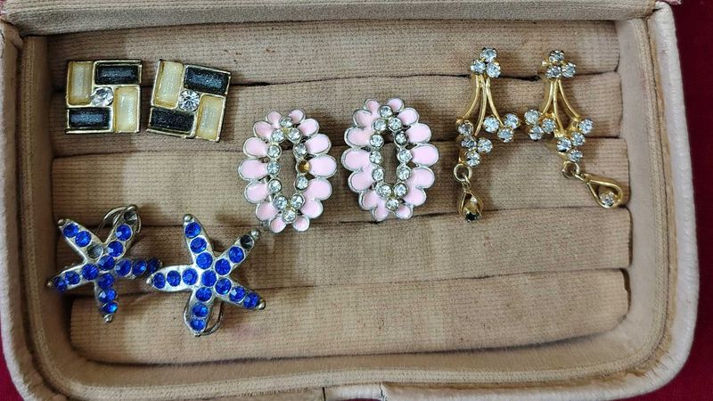 Assorted Pair of Earrings