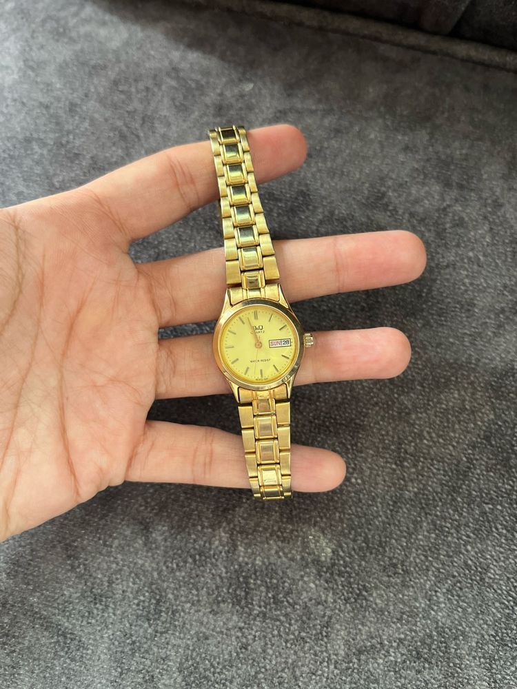 Q&amp;Q Vintage Very Stylish Women’s Watch