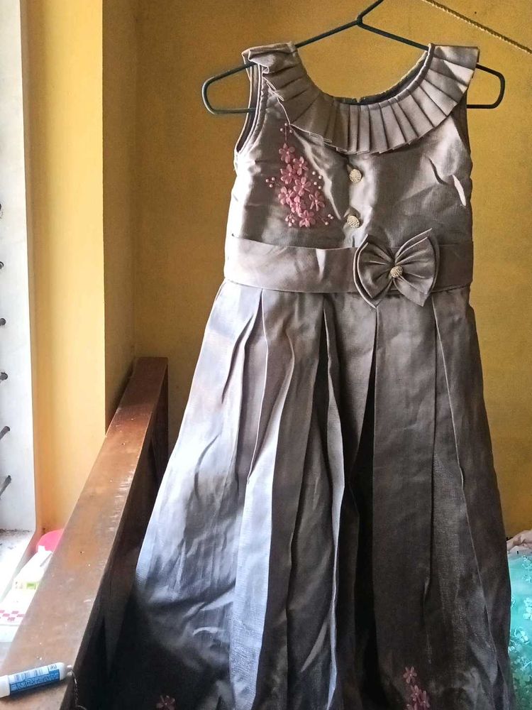 Beautiful Grey Party Dress for Girls