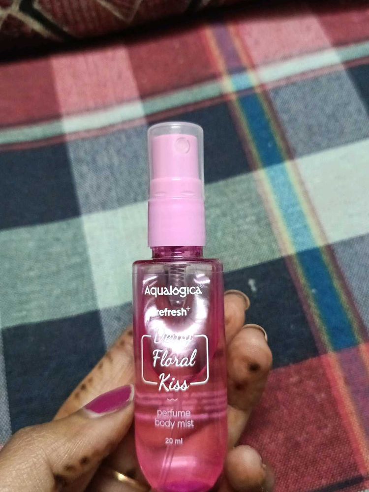 Aqualogica Dewy Floral Kiss