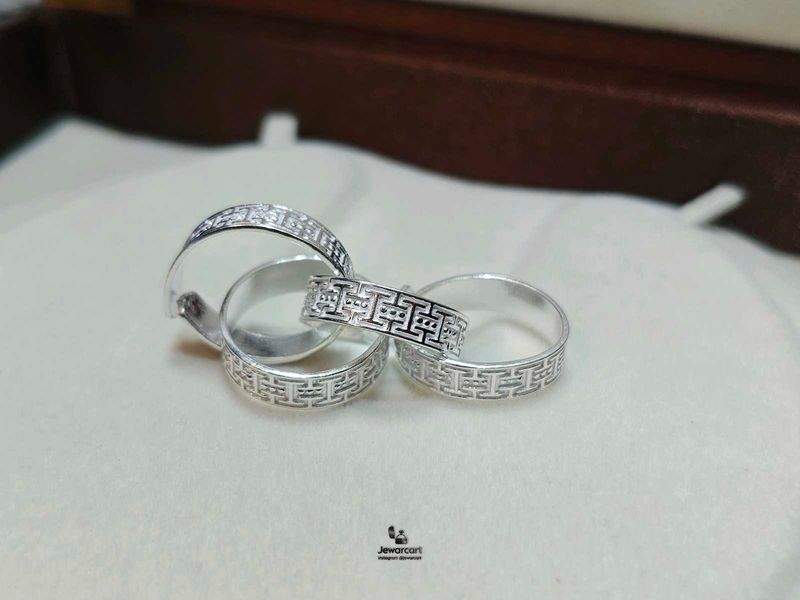 Elegant Pure Silver Patterned Toe Ring Set