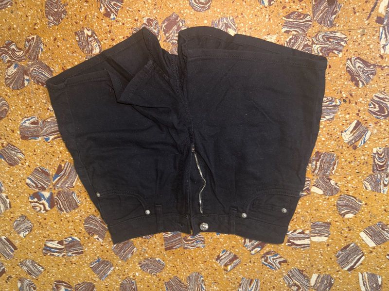 Classic Black Jean shorts