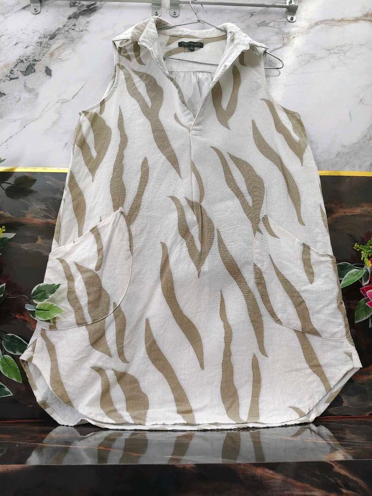 Chic Sleeveless Tunic Top