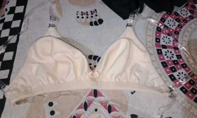 Comfortable non padded and backless bra.