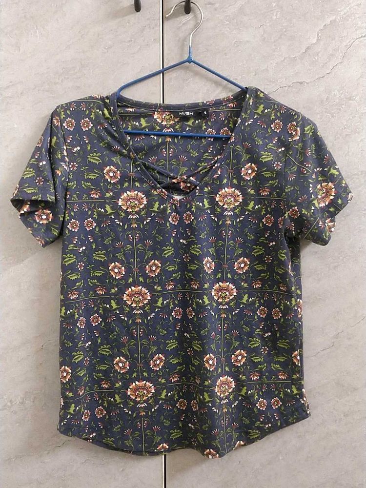 Floral Print V-Neck T-Shirt